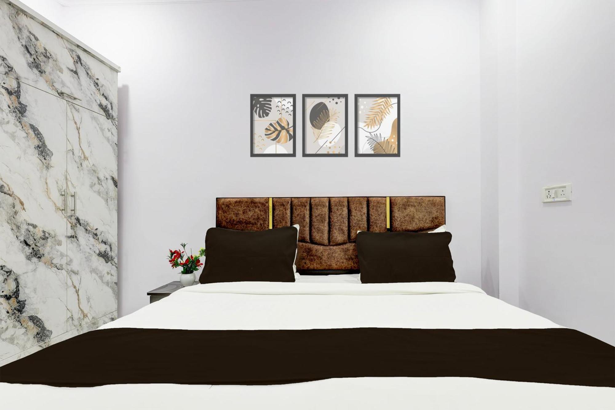 Hotel The Arrow Near Paschim Vihar Delhi  Ngoại thất bức ảnh
