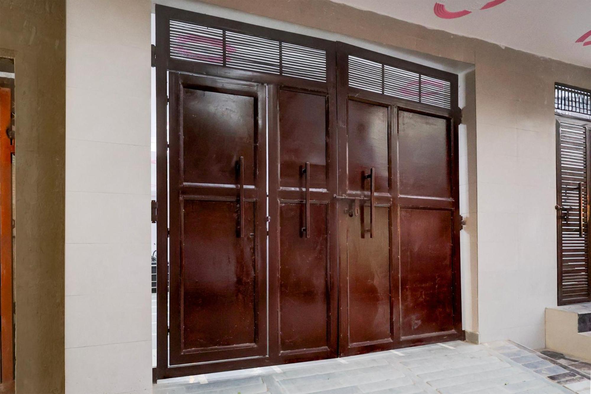 Hotel The Arrow Near Paschim Vihar Delhi  Ngoại thất bức ảnh